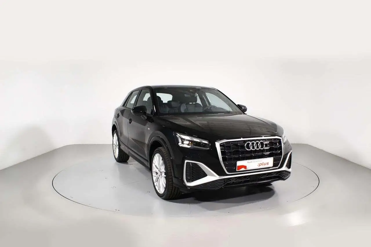 Photo 1 : Audi Q2 2023 Diesel