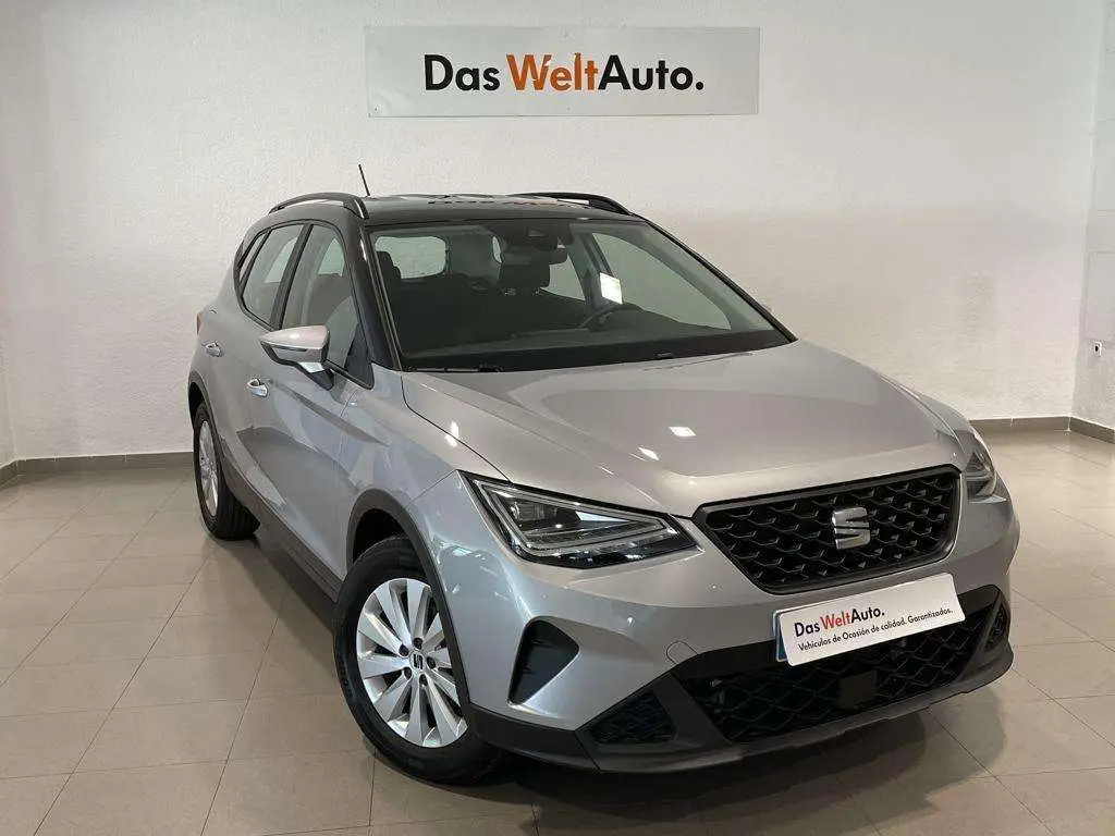 Photo 1 : Seat Arona 2024 Petrol