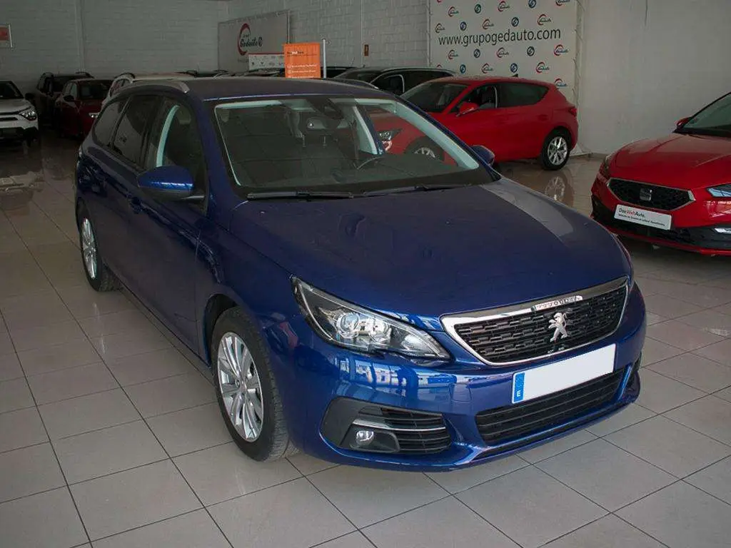 Photo 1 : Peugeot 308 2019 Petrol