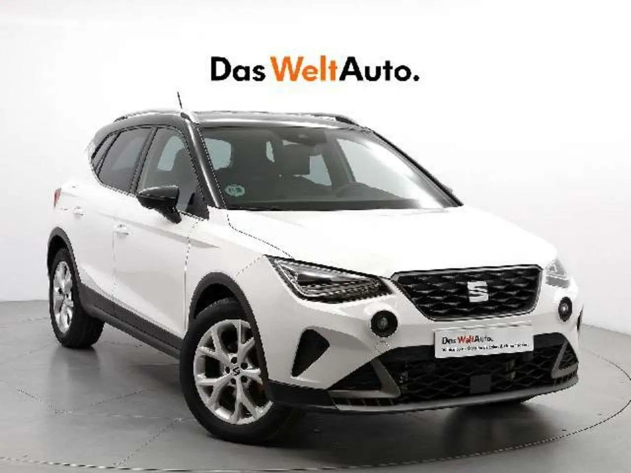 Photo 1 : Seat Arona 2023 Petrol