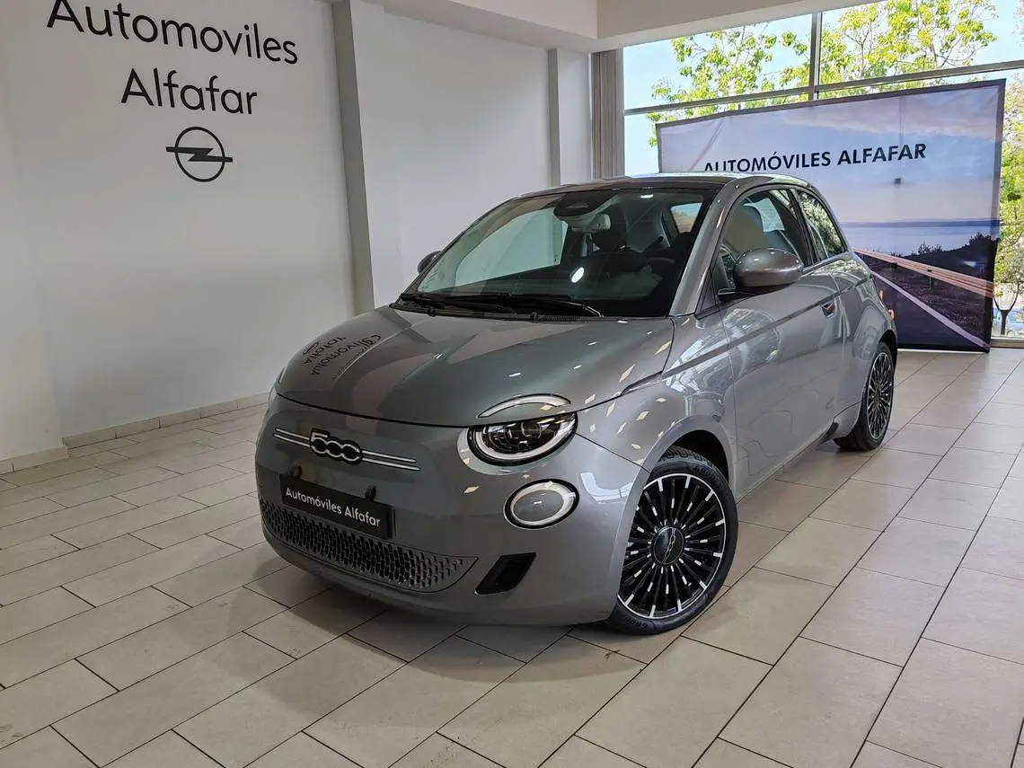 Photo 1 : Fiat 500 2022 Electric