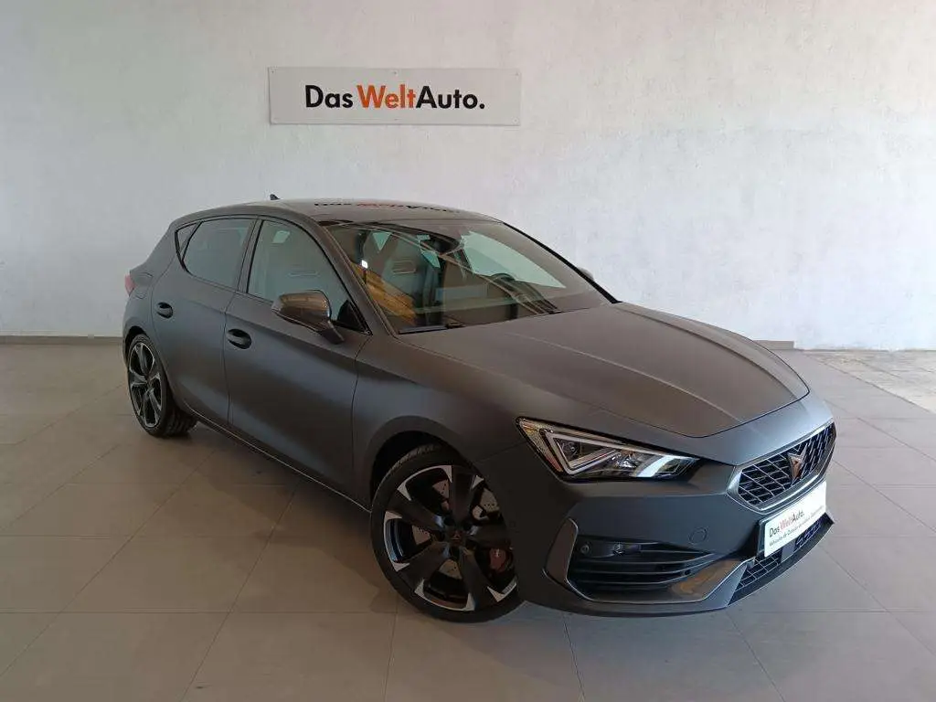 Photo 1 : Cupra Leon 2024 Essence