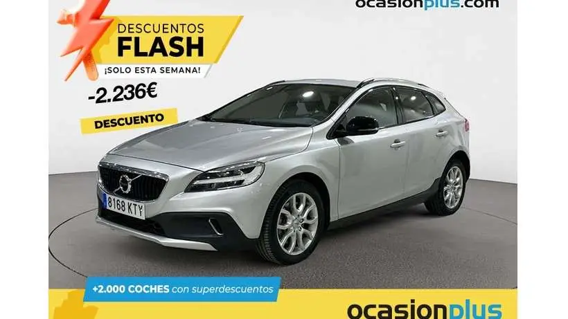 Photo 1 : Volvo V40 2019 Essence