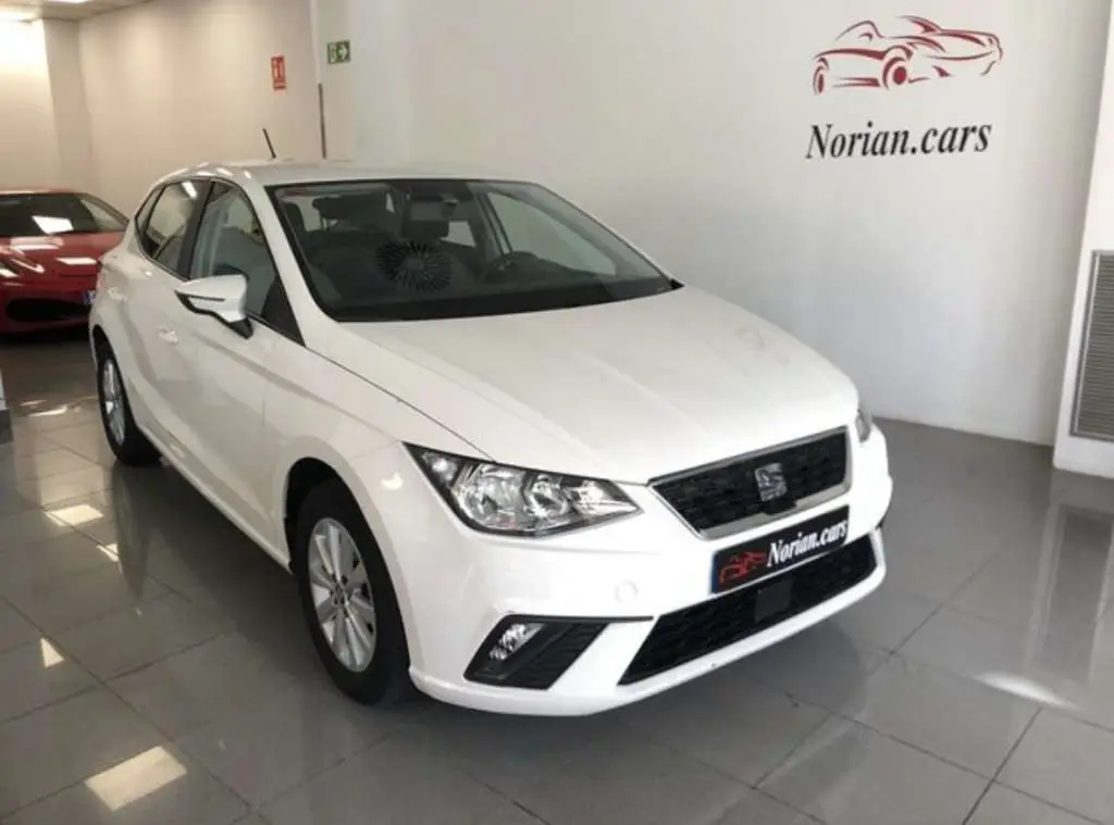 Photo 1 : Seat Ibiza 2019 Essence