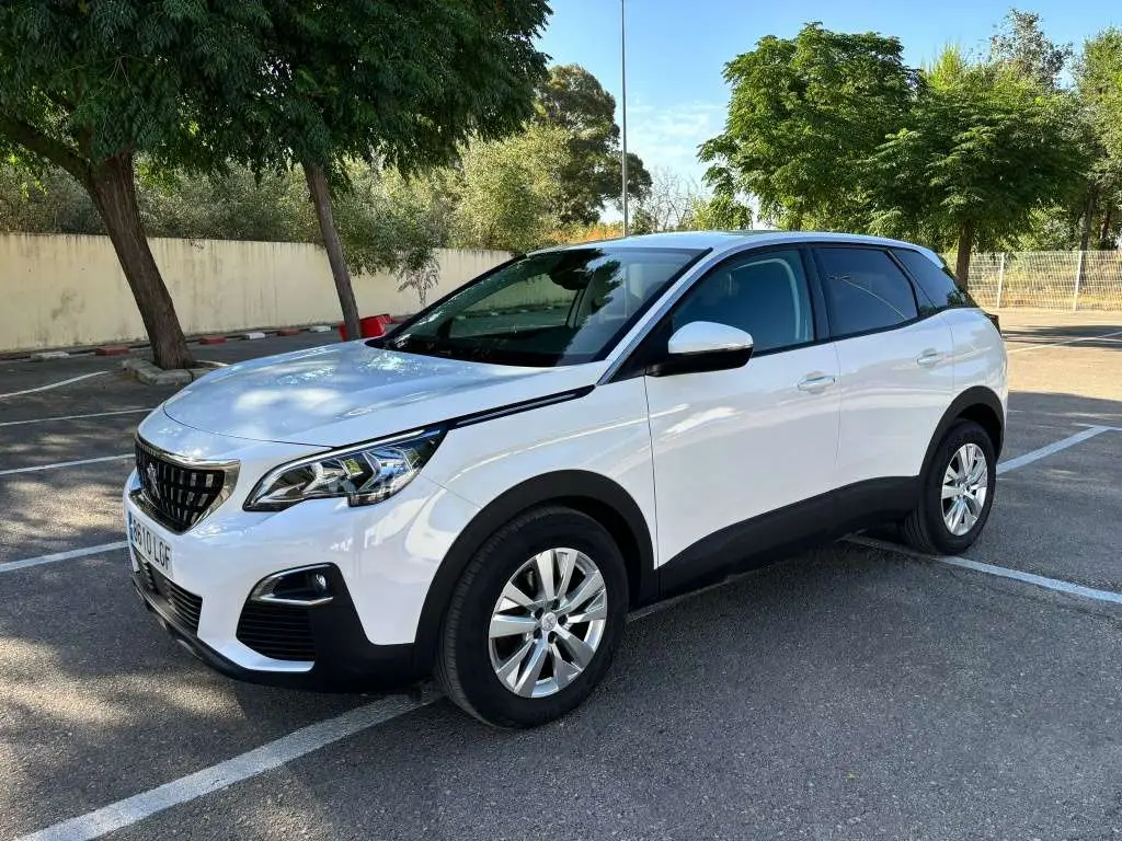 Photo 1 : Peugeot 3008 2020 Diesel