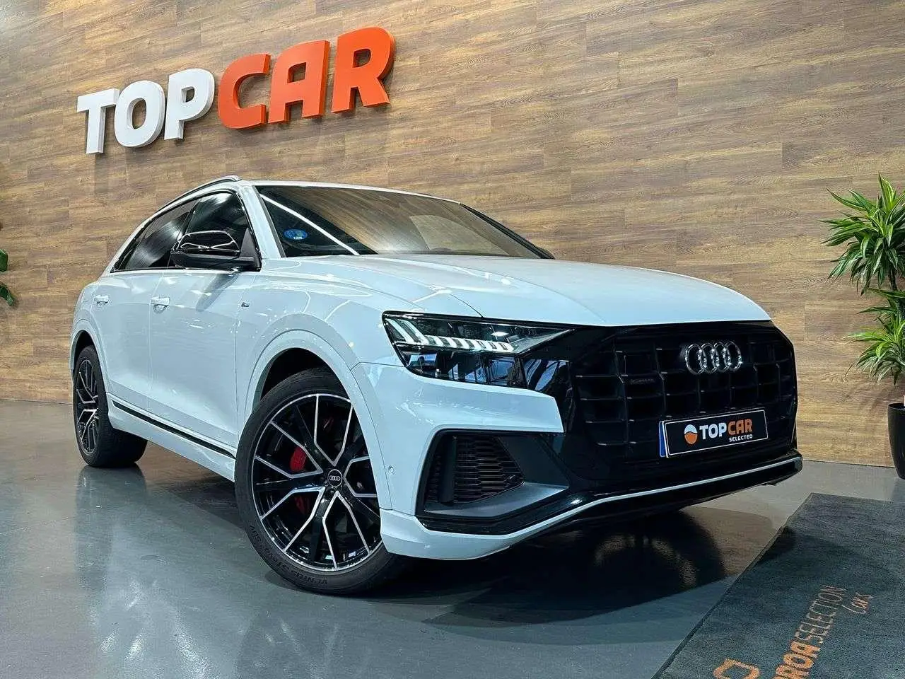 Photo 1 : Audi Q8 2021 Autres