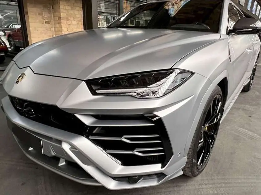 Photo 1 : Lamborghini Urus 2021 Petrol