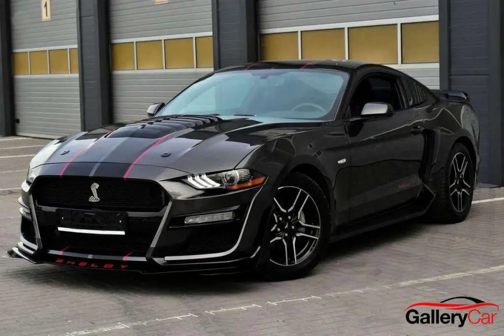 Photo 1 : Ford Mustang 2020 Essence