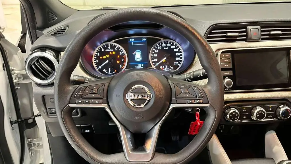 Photo 1 : Nissan Micra 2019 Essence