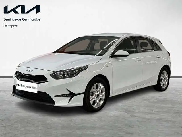 Photo 1 : Kia Ceed 2023 Essence