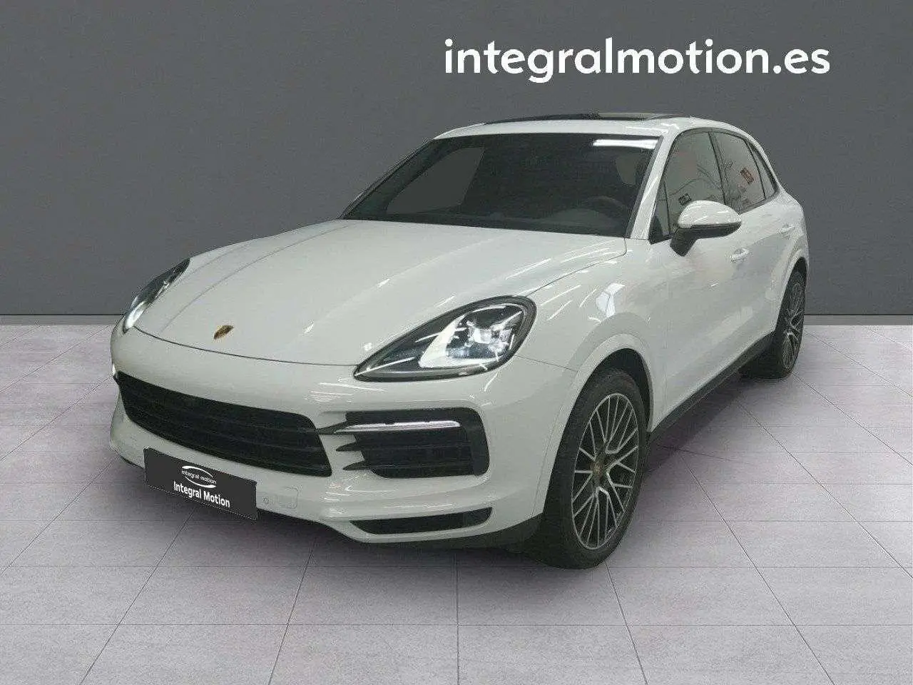 Photo 1 : Porsche Cayenne 2023 Électrique