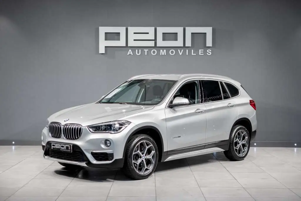 Photo 1 : Bmw X1 2017 Petrol