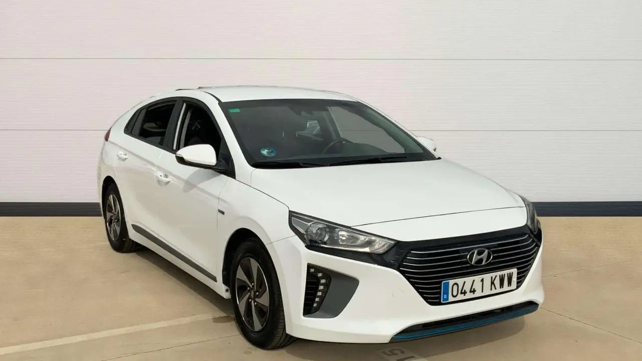 Photo 1 : Hyundai Ioniq 2019 Hybride