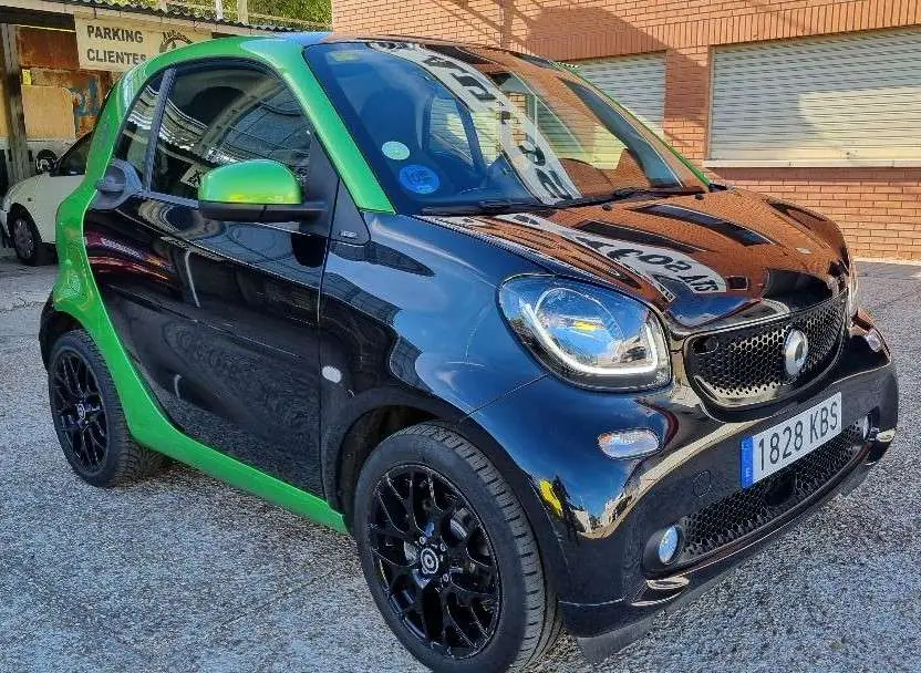 Photo 1 : Smart Fortwo 2018 Électrique