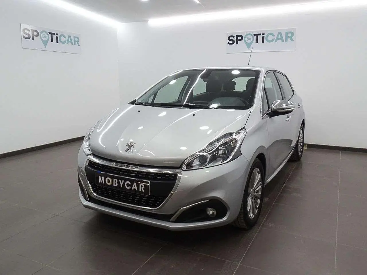 Photo 1 : Peugeot 208 2018 Essence