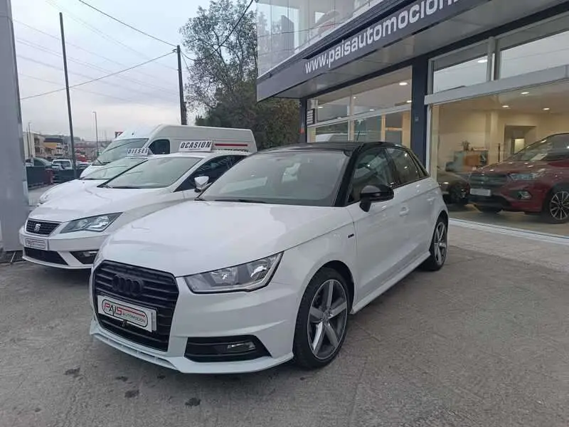 Photo 1 : Audi A1 2017 Diesel