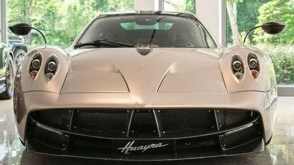 Photo 1 : Pagani Huayra 2019 Essence