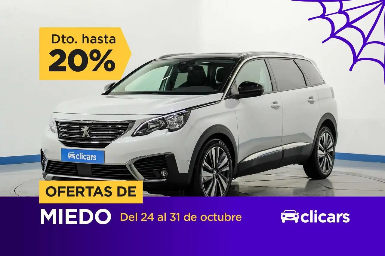 Photo 1 : Peugeot 5008 2019 Essence