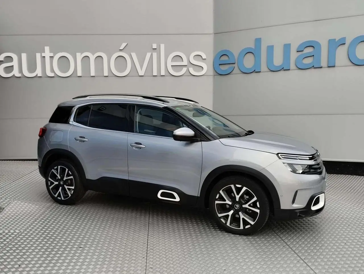 Photo 1 : Citroen C5 Aircross 2019 Essence