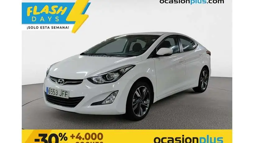 Photo 1 : Hyundai Elantra 2015 Petrol