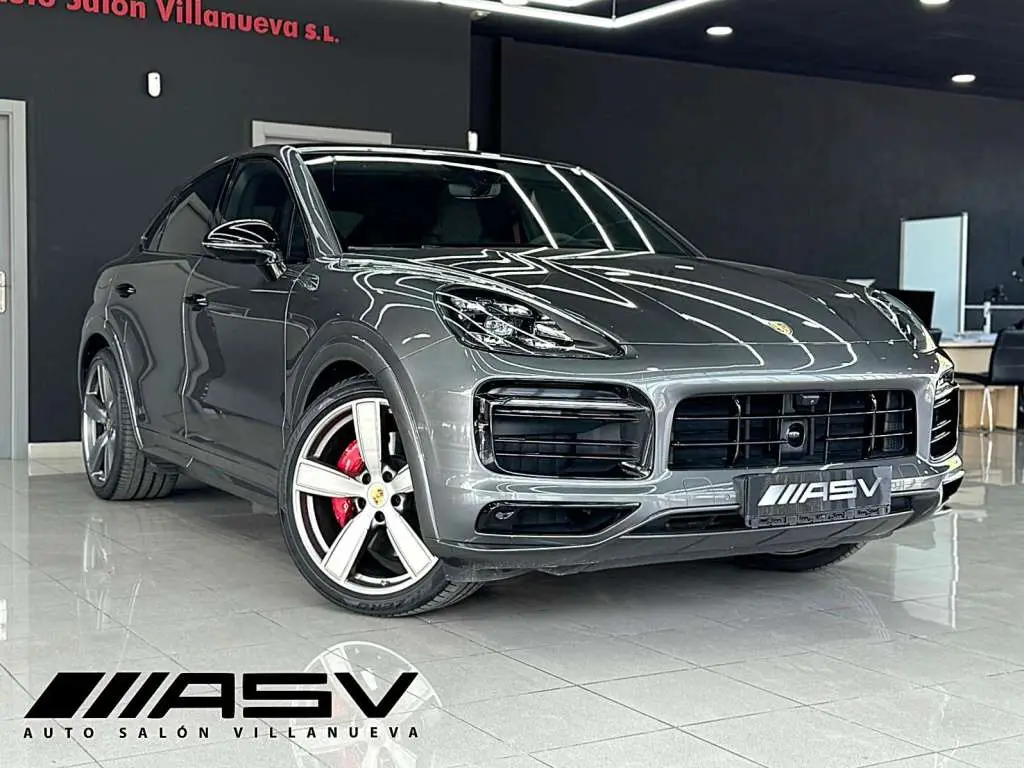 Photo 1 : Porsche Cayenne 2021 Essence