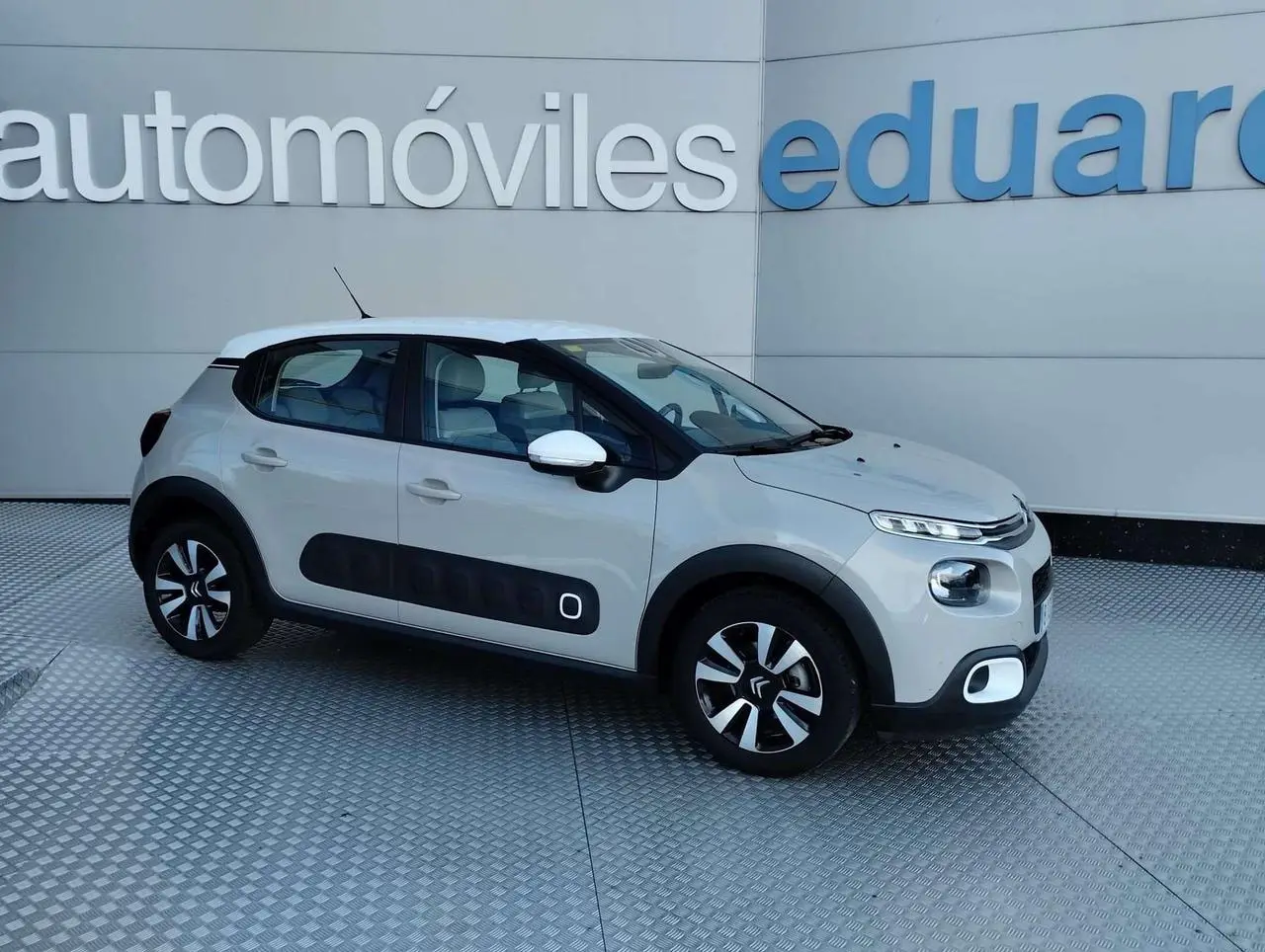 Photo 1 : Citroen C3 2019 Petrol