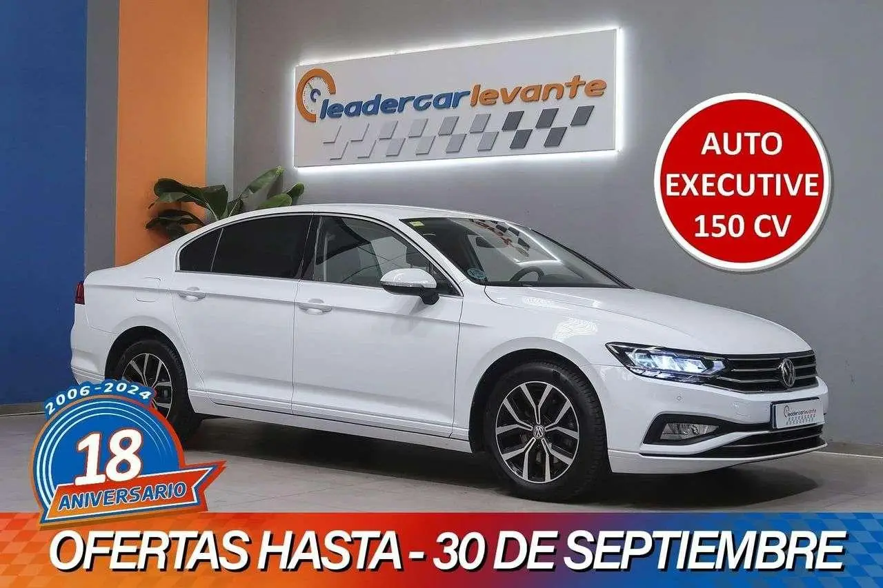 Photo 1 : Volkswagen Passat 2020 Diesel