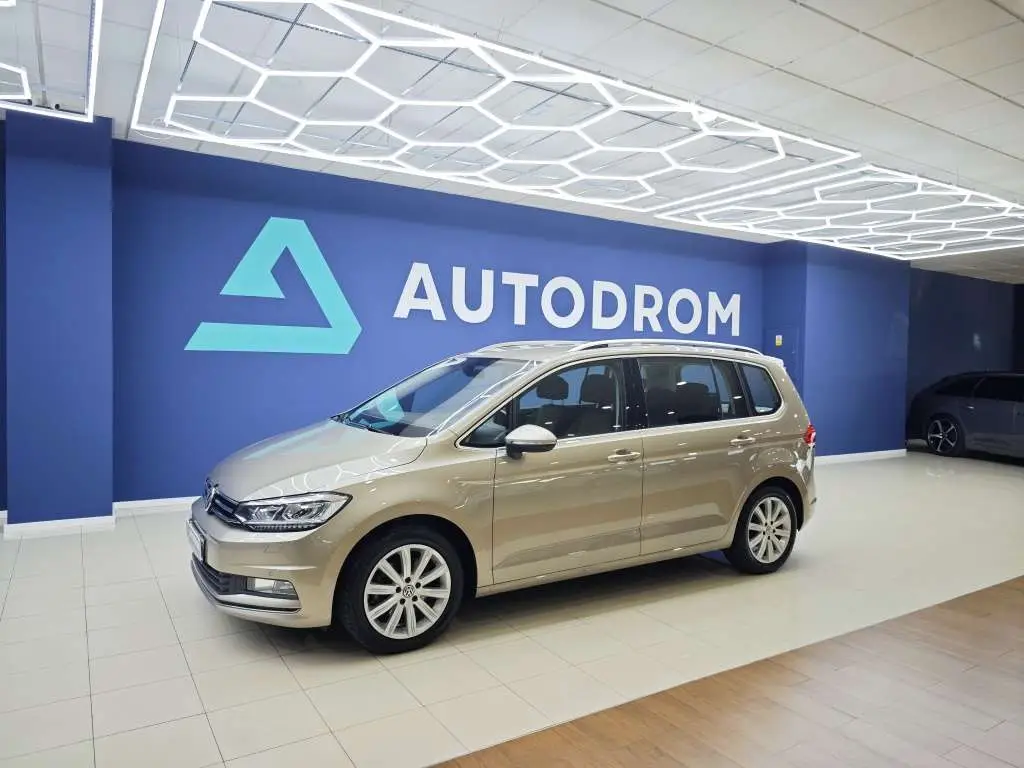 Photo 1 : Volkswagen Touran 2017 Essence