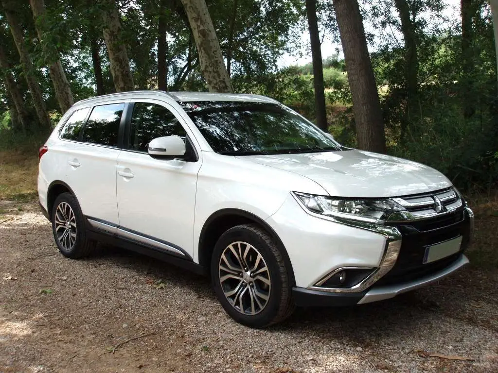 Photo 1 : Mitsubishi Outlander 2018 Essence