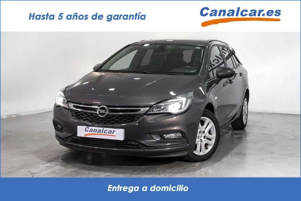 Photo 1 : Opel Astra 2016 Diesel