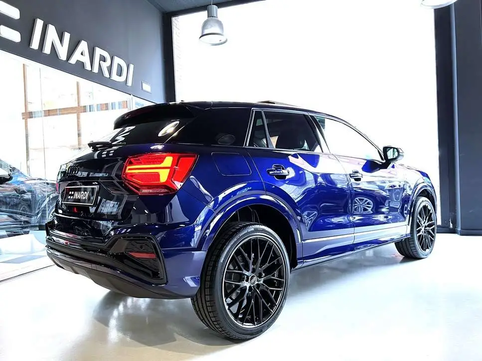 Photo 1 : Audi Q2 2023 Essence