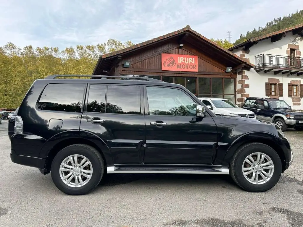 Photo 1 : Mitsubishi Montero 2018 Diesel