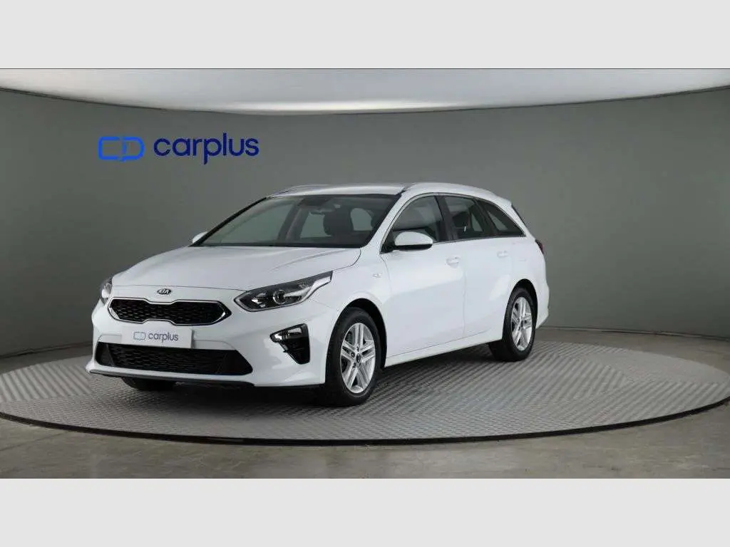 Photo 1 : Kia Ceed 2020 Essence