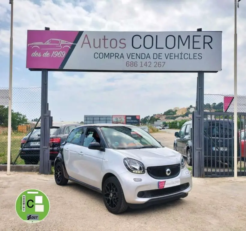 Photo 1 : Smart Forfour 2015 Petrol