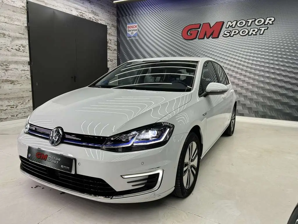 Photo 1 : Volkswagen Golf 2019 Electric