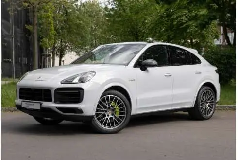 Photo 1 : Porsche Cayenne 2024 Hybrid