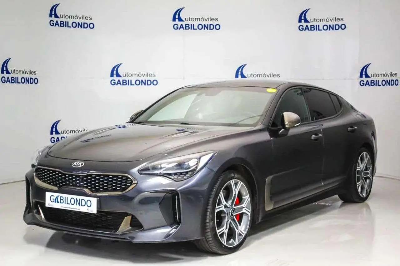 Photo 1 : Kia Stinger 2019 Essence