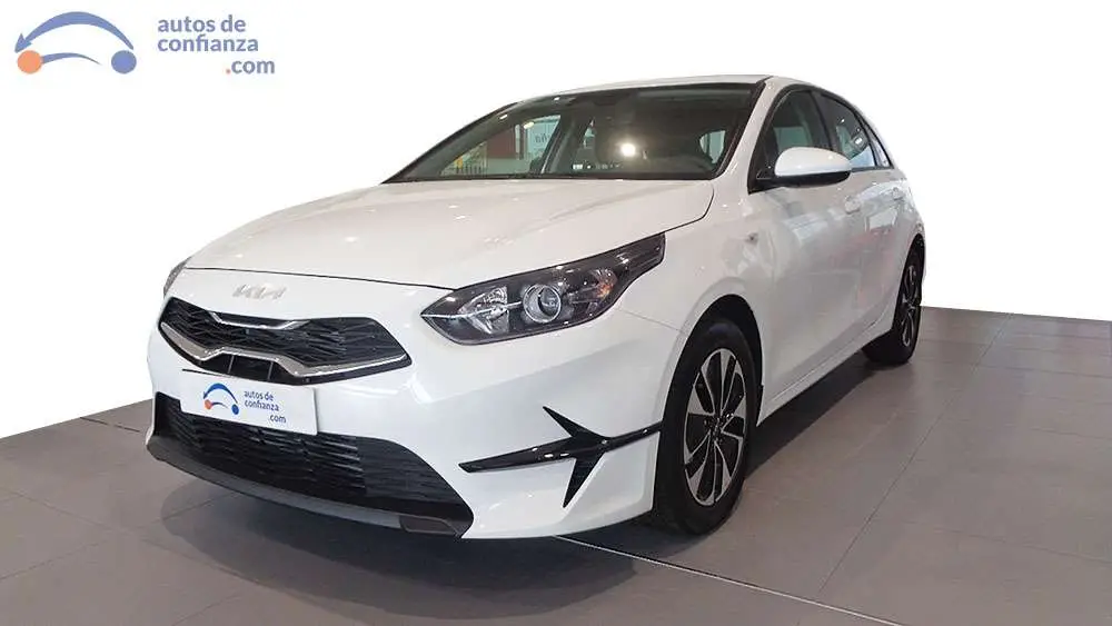 Photo 1 : Kia Ceed 2024 Essence