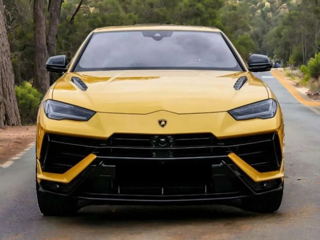 Photo 1 : Lamborghini Urus 2024 Essence