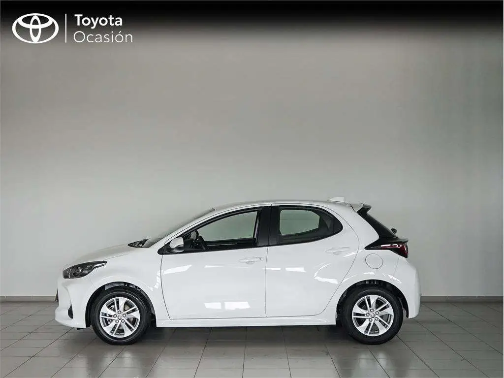 Photo 1 : Toyota Yaris 2021 Essence