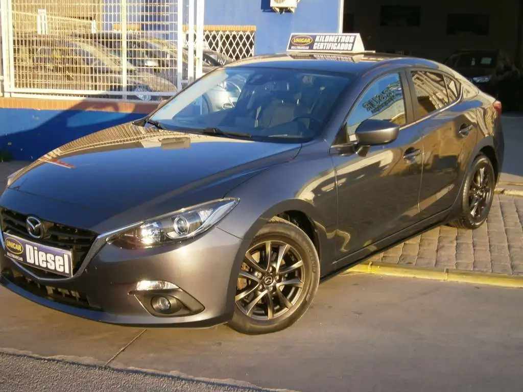 Photo 1 : Mazda 3 2015 Diesel