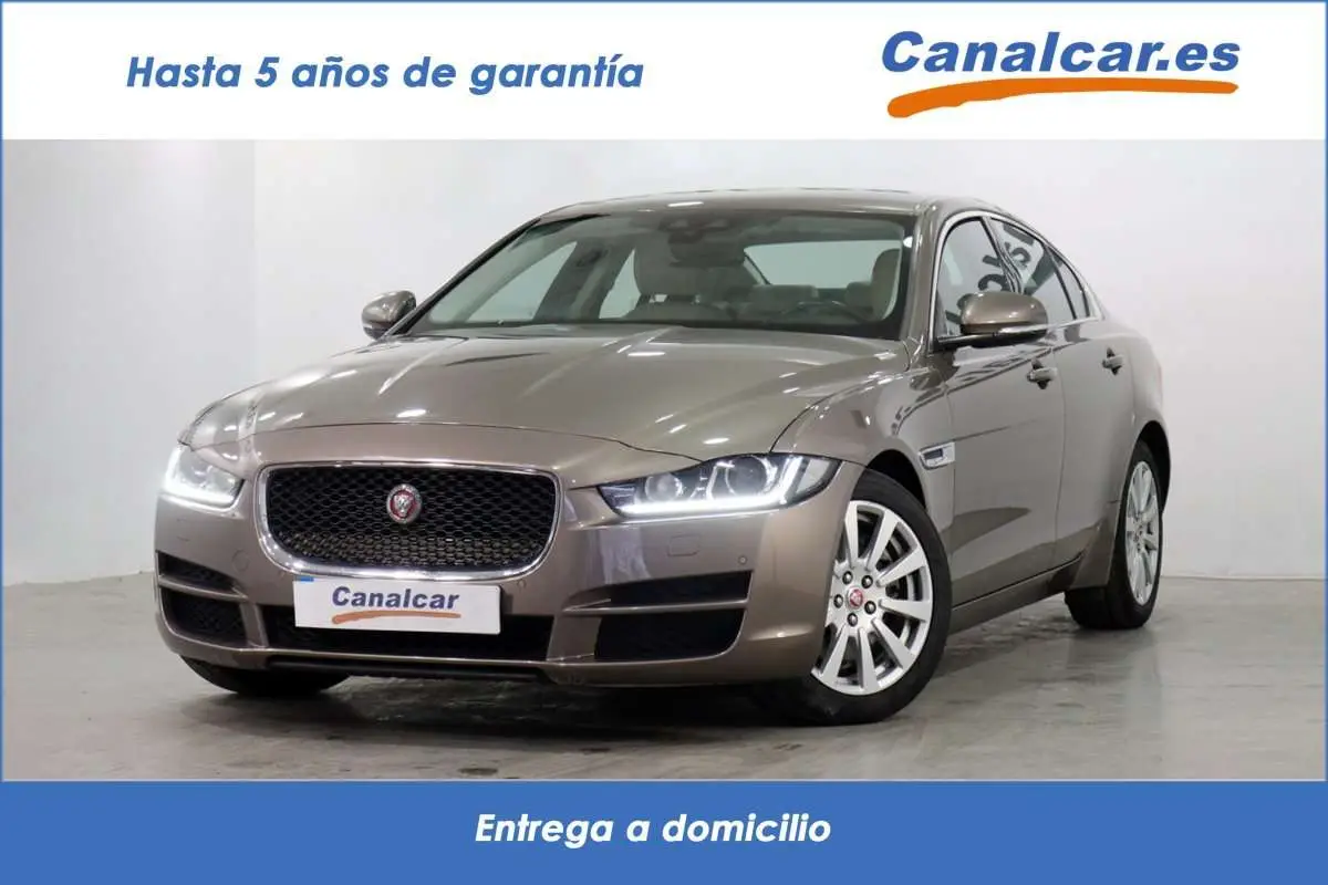 Photo 1 : Jaguar Xe 2016 Diesel