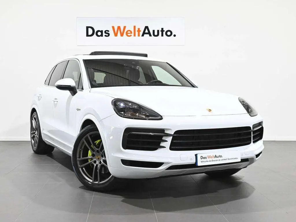 Photo 1 : Porsche Cayenne 2018 Hybrid