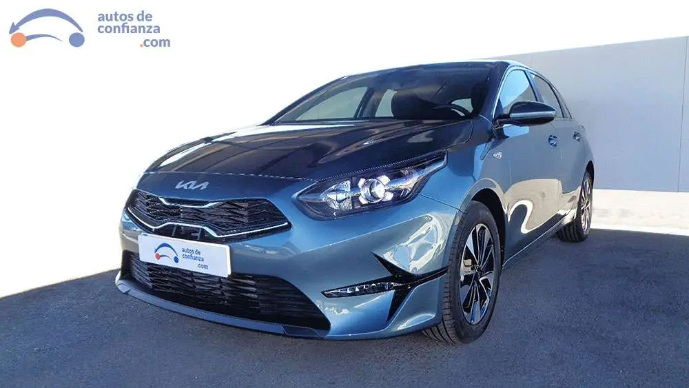 Photo 1 : Kia Ceed 2024 Essence