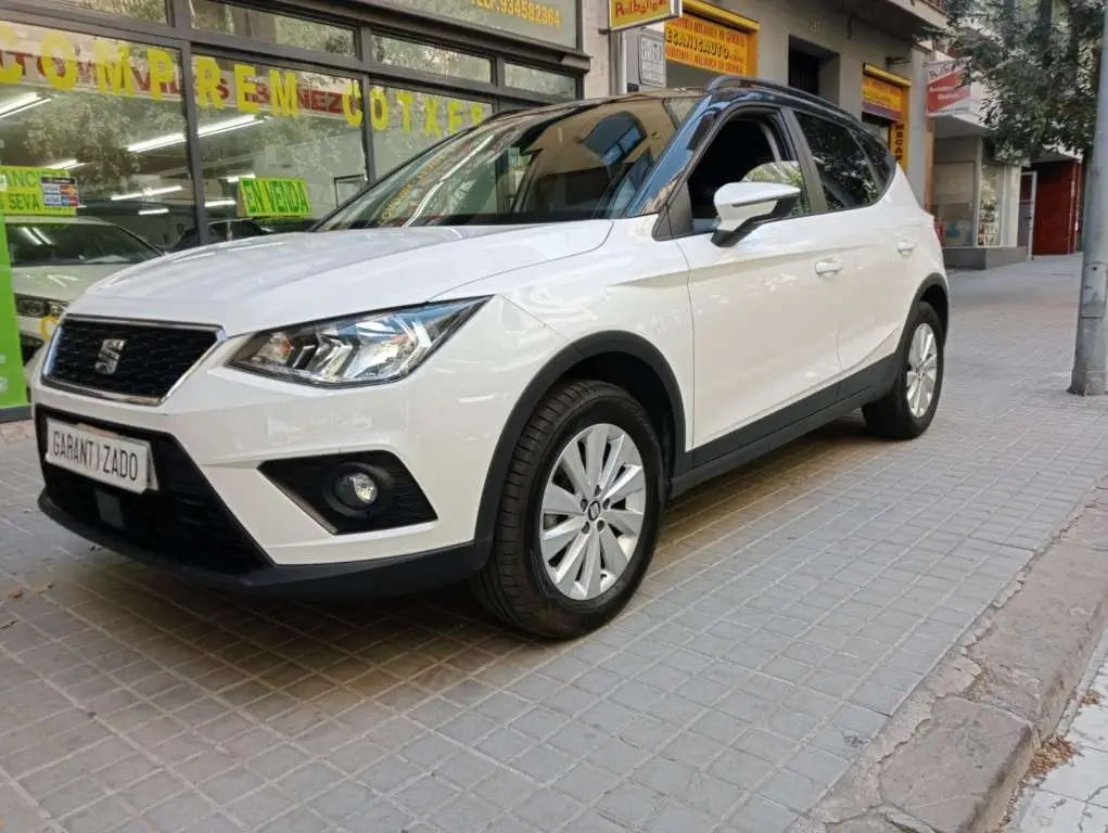 Photo 1 : Seat Arona 2020 Petrol