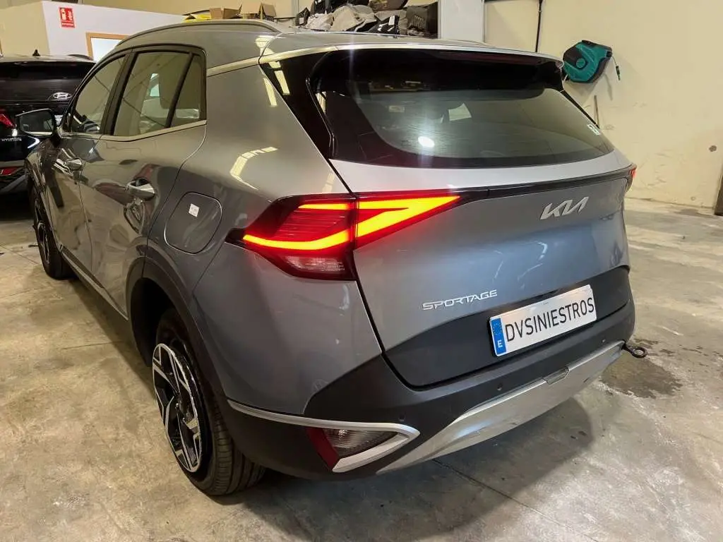 Photo 1 : Kia Sportage 2023 Diesel