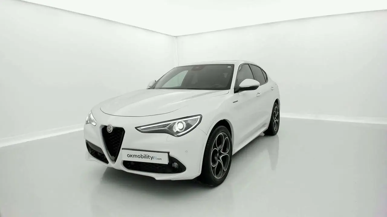 Photo 1 : Alfa Romeo Stelvio 2022 Diesel