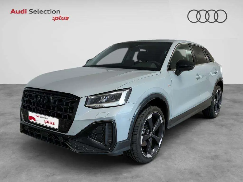 Photo 1 : Audi Q2 2024 Essence