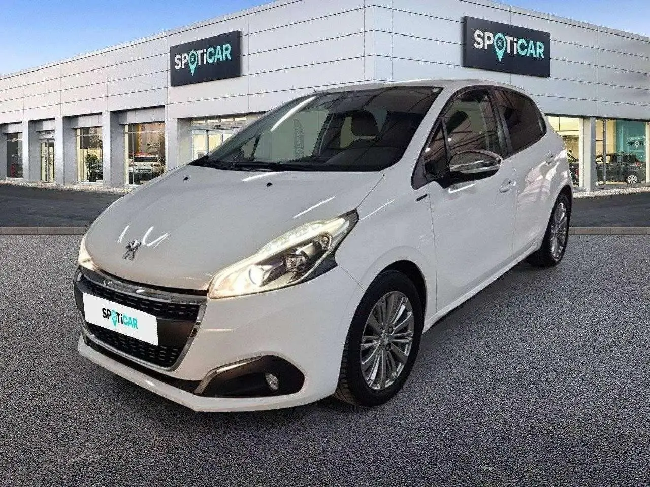 Photo 1 : Peugeot 208 2019 Petrol