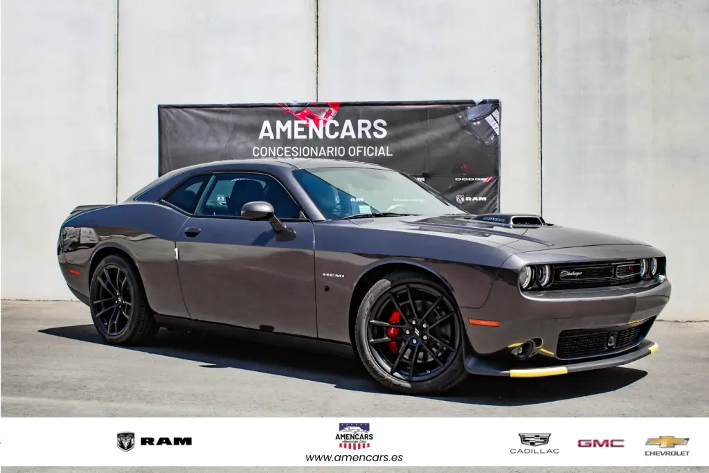 Photo 1 : Dodge Challenger 2024 Essence